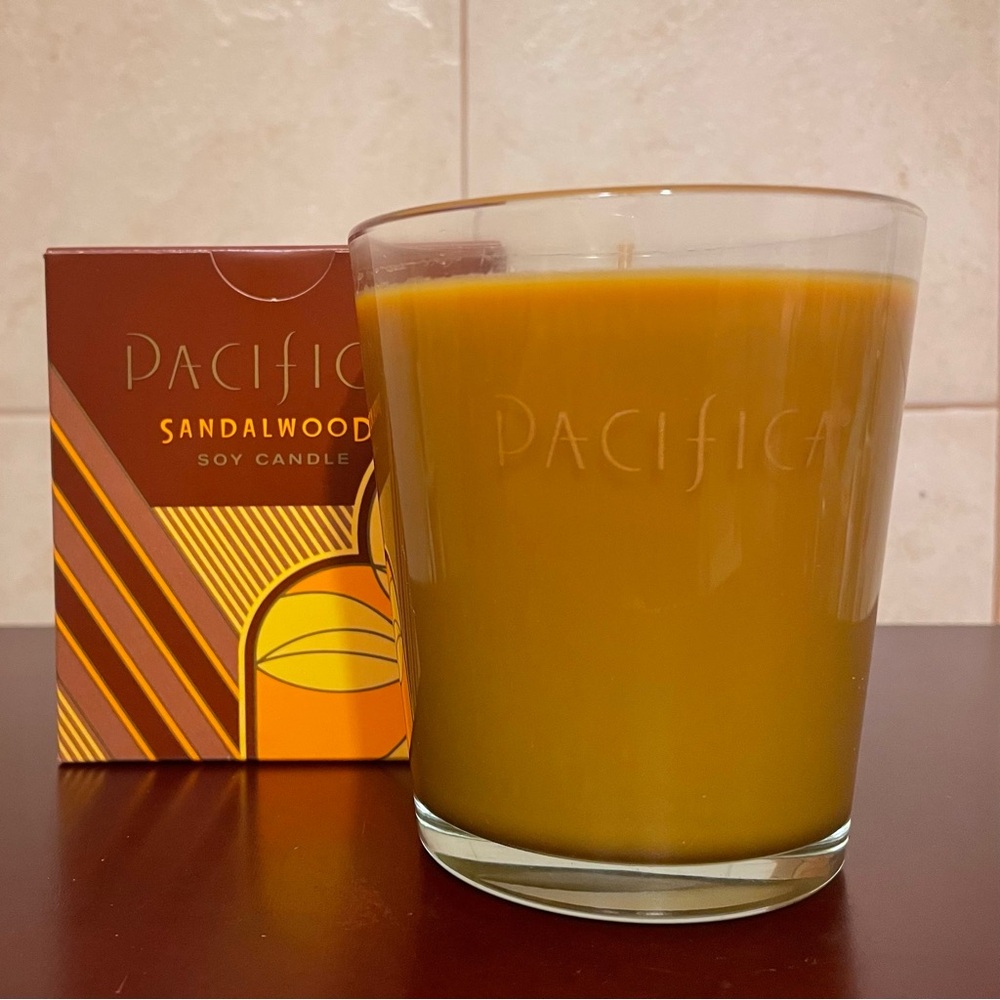 NIB PACIFICA “SANDALWOOD” 10.5 OZ. SCENTED SOY WAX CANDLE Precious Wood Incense
